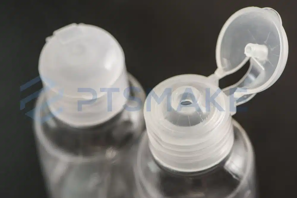 Bouteilles en plastique transparent à couvercle rabattable
