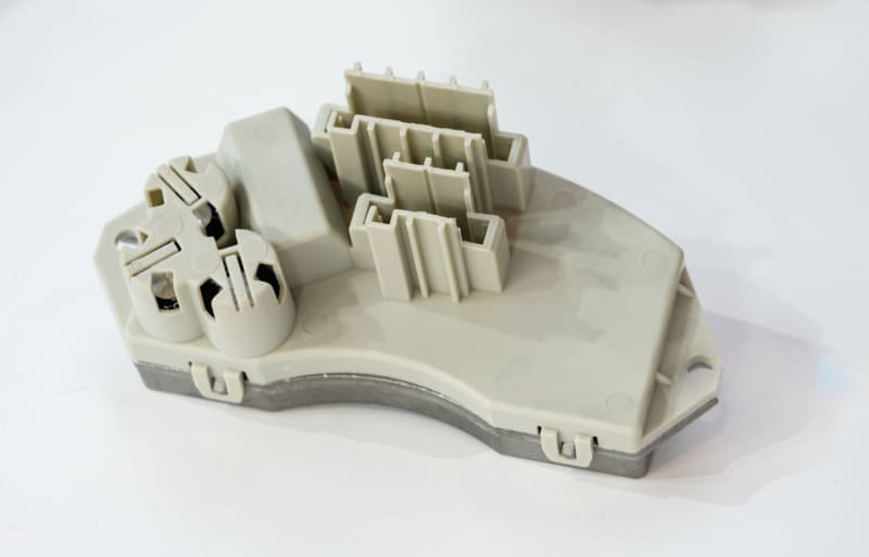 端子付き灰色プラスチックコネクターブロック