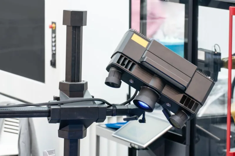 3D scanner setup in a manufacturing environment.