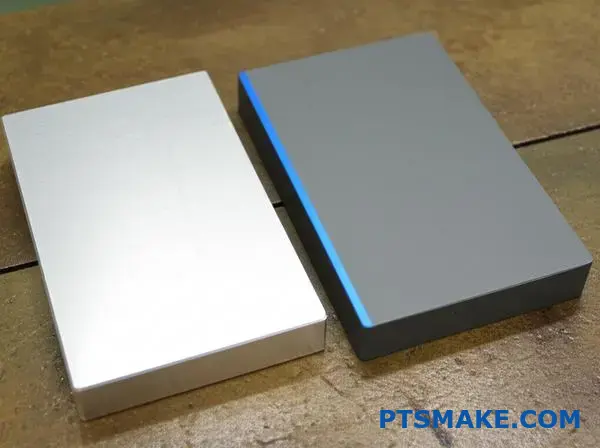 Comparison of aluminum parts with decorative anodising and hardcoat anodising surfaces